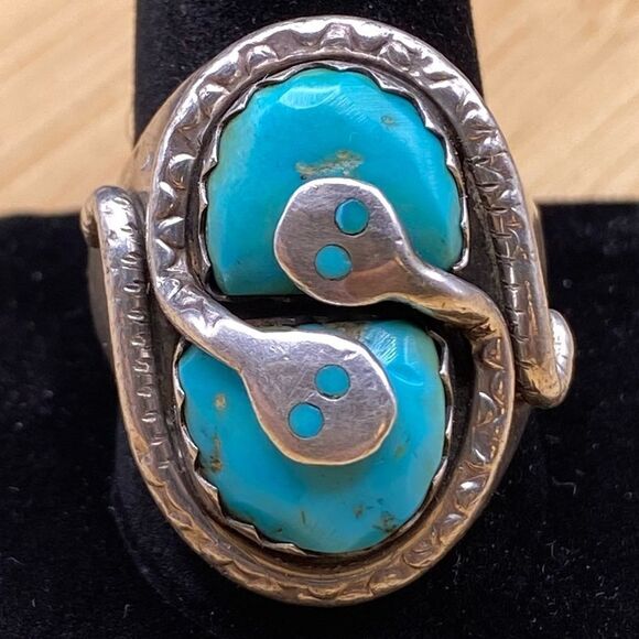 Vintage men’s Effie Calavaza, Zuni Nations Silversmith, heavy size 12 ring - Picture 4 of 12